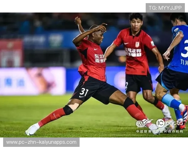 亚泰主帅称目标明确保上半区排名，亚泰战绩