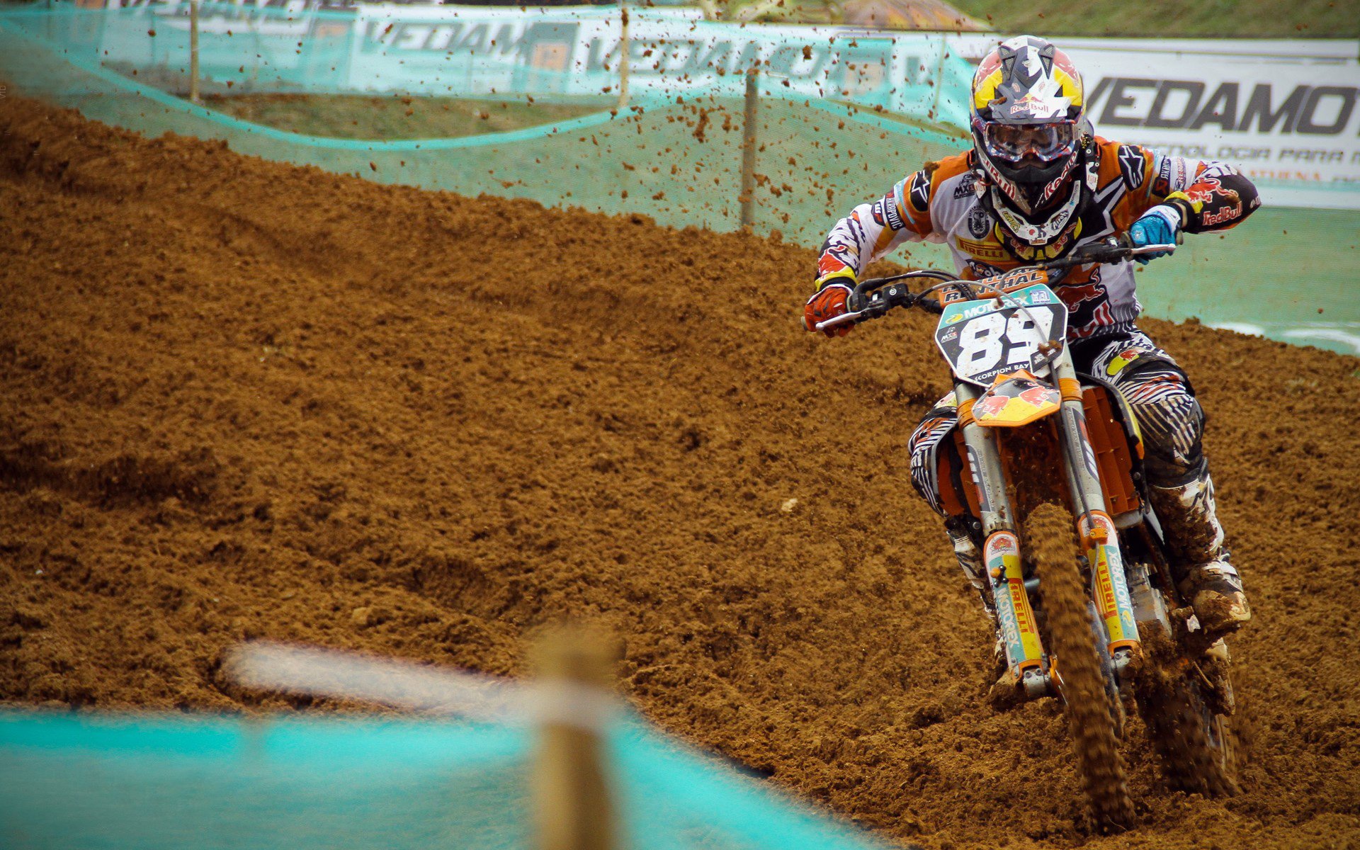 《堡垒之夜》举办线上主播争霸赛,精彩纷呈,《堡垒之夜》视频解说